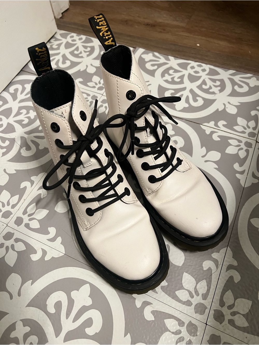 Dr. Martens 1460 Smooth Leather Lace-Up Boots White & Black Combat Boots